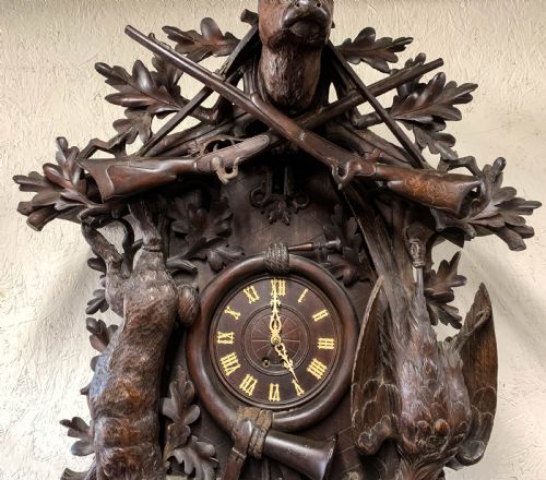 A FABULUS MASSIVE BLACK FOREST WALL CLOCK - ADDITIONAL PHOTO 3