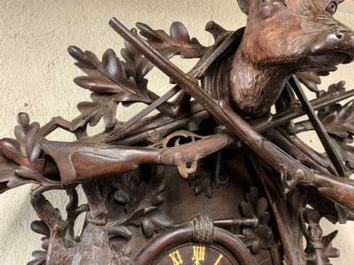 A FABULUS MASSIVE BLACK FOREST WALL CLOCK - ADDITIONAL PHOTO 7