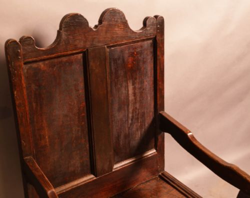 A SUPER 17TH CENTURY ARMCHAIR IN OAK - ADDITIONAL PHOTO 8