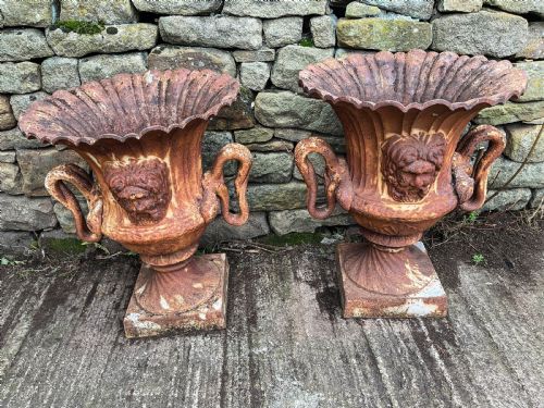 a super pair of garden urns - CATEGORY: ANTIQUE MISCELLANEOUS - DATED 19TH CENTURY