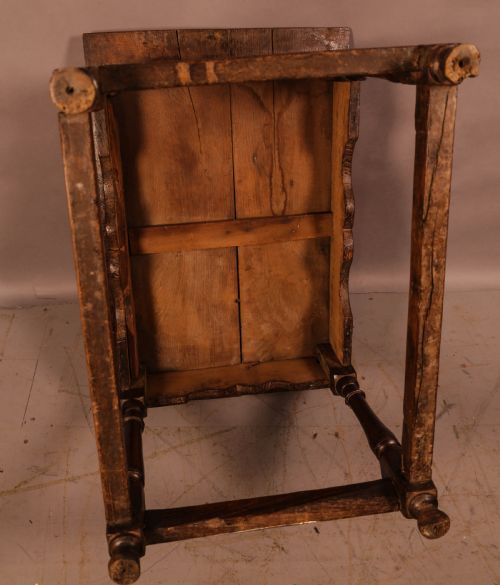 A 17TH CENTURY OAK SIDE TABLE - ADDITIONAL PHOTO 3