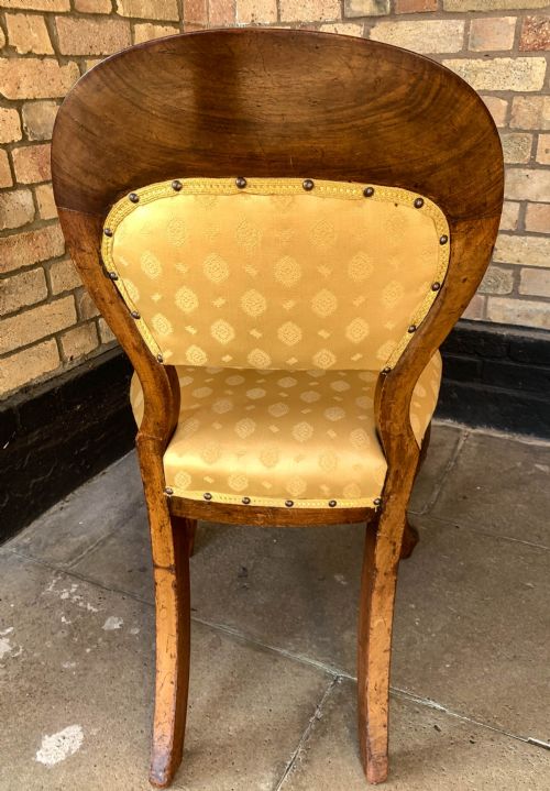 A SET OF 8 VICTORIAN MAHOGANY DINING CHAIRS 2 CARVERS 6 SINGLES - ADDITIONAL PHOTO 10