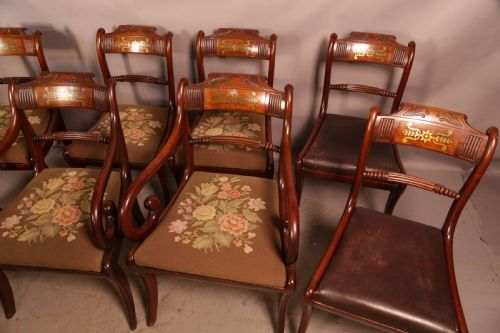 A TOP QUALITY SET OF 8 REGENCY BRASS INLAID DINING CHAIRS - ADDITIONAL PHOTO 2