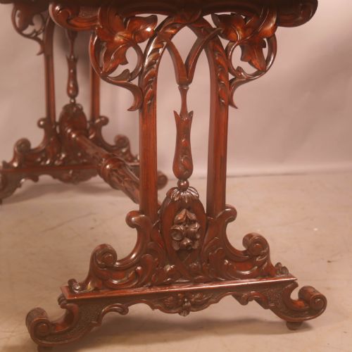A GOOD QUALITY VICTORIAN BURR WALNUT WINDOW TABLE - ADDITIONAL PHOTO 11