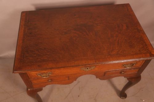 AN OAK CABRIOLE LEG SIDE TABLE C 1750 - ADDITIONAL PHOTO 6