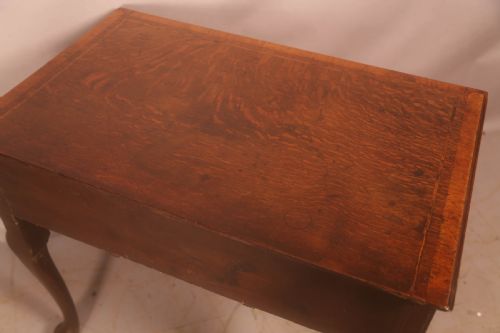 AN OAK CABRIOLE LEG SIDE TABLE C 1750 - ADDITIONAL PHOTO 9