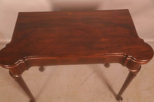 A GEORGE II CARD TABLE WITH GUINEA WELLS - ADDITIONAL PHOTO 1