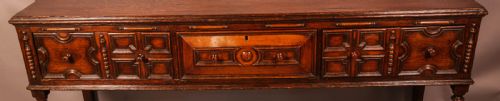 A GOOD 17TH CENTURY SERVING DRESSER - ADDITIONAL PHOTO 2