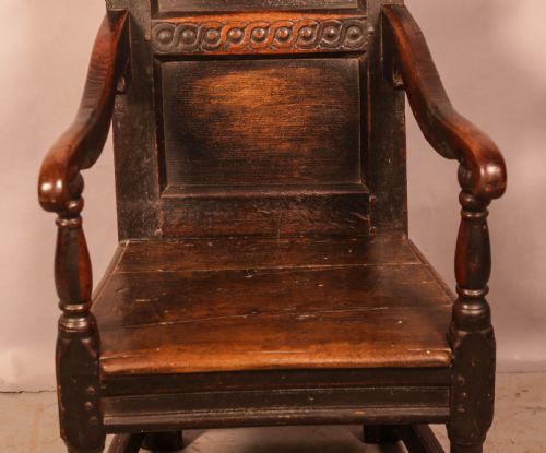 A 17TH CENTURY WAINSCOTT ARMCHAIR - ADDITIONAL PHOTO 7