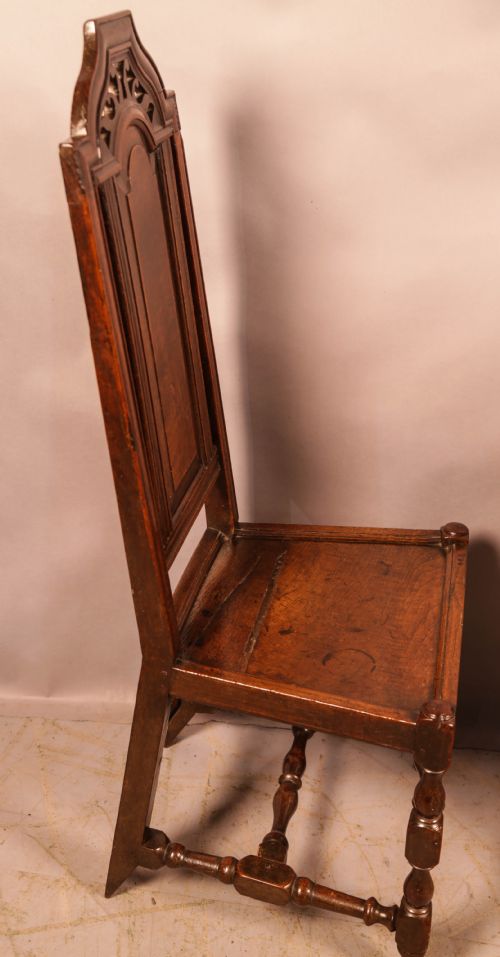 A SUPER PAIR OF 17TH CENTURY OAK HALL CHAIRS - ADDITIONAL PHOTO 2