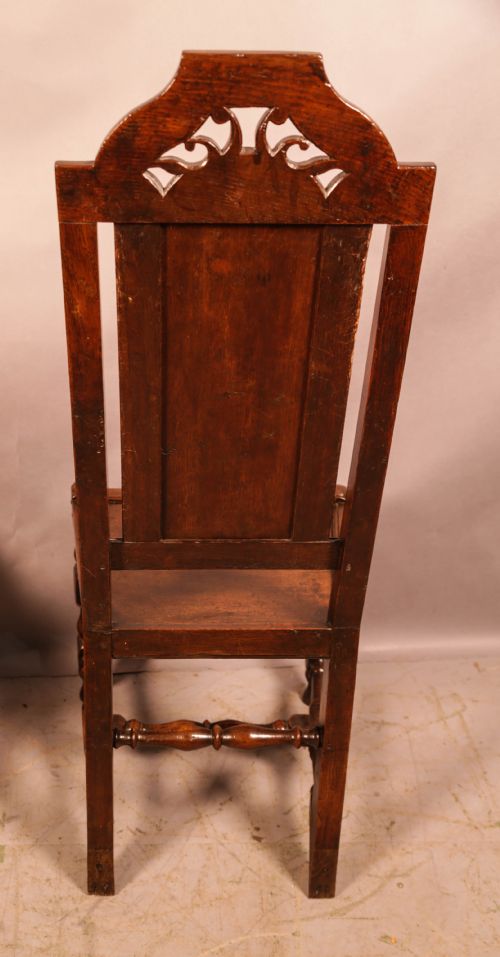 A SUPER PAIR OF 17TH CENTURY OAK HALL CHAIRS - ADDITIONAL PHOTO 3