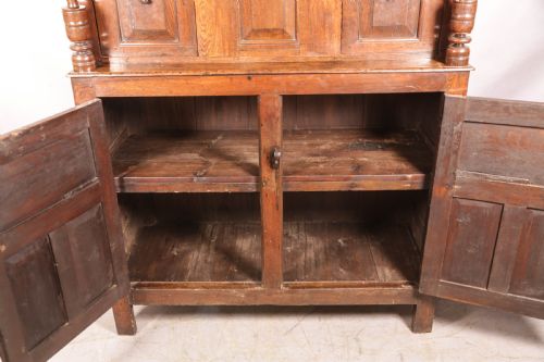 A GOOD 18TH CENTURY COURT CUPBOARD DATED 1713 - ADDITIONAL PHOTO 10