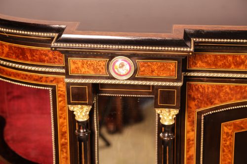 A STUNNING EBONIZED AND AMBOYNER WOOD CREDENZA - ADDITIONAL PHOTO 11