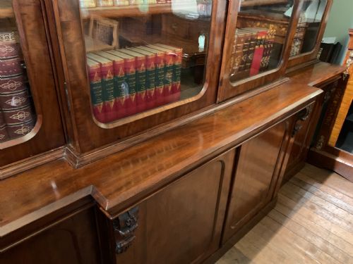 A 19TH CENTURY 4 DOOR LIBRARY BOOKCASE - ADDITIONAL PHOTO 4