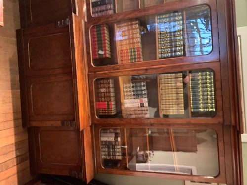 A 19TH CENTURY 4 DOOR LIBRARY BOOKCASE - ADDITIONAL PHOTO 8