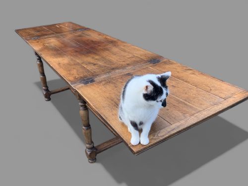 A FRENCH FARMHOUSE KITCHEN DINING TABLE IN OAK VERY LARGE - ADDITIONAL PHOTO 5