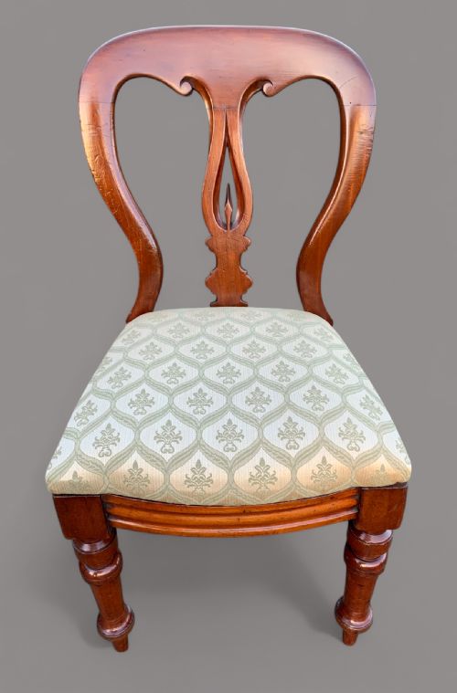 A SET OF 10 VICTORIAN SPEAR POINT BALLOON BACK DINING CHAIRS - ADDITIONAL PHOTO 8