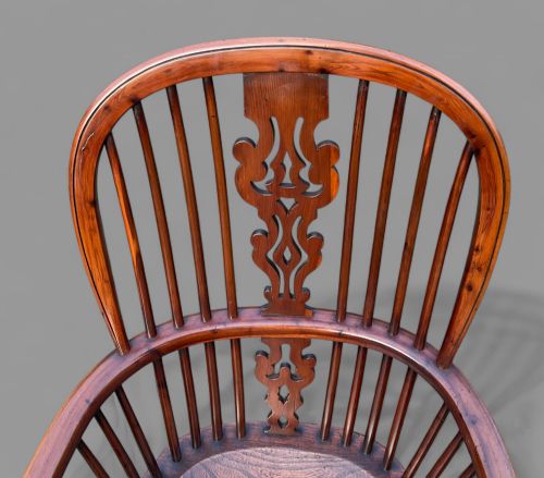 A SUPER YEW WOOD HIGH WINDSOR CHAIR BY GABBITASS OF WORKSOP - ADDITIONAL PHOTO 3