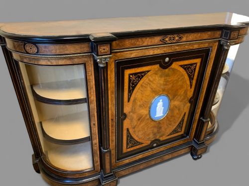 A FINE VICTORIAN BURR WALNUT CREDENZA - ADDITIONAL PHOTO 2