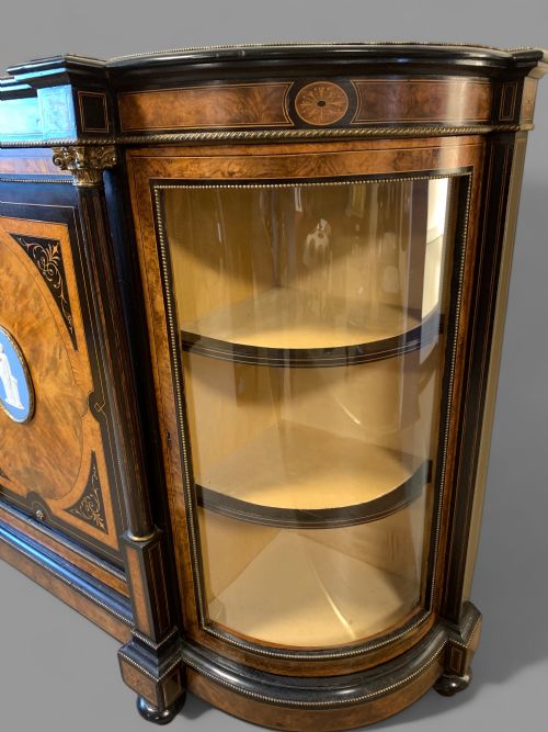 A FINE VICTORIAN BURR WALNUT CREDENZA - ADDITIONAL PHOTO 4