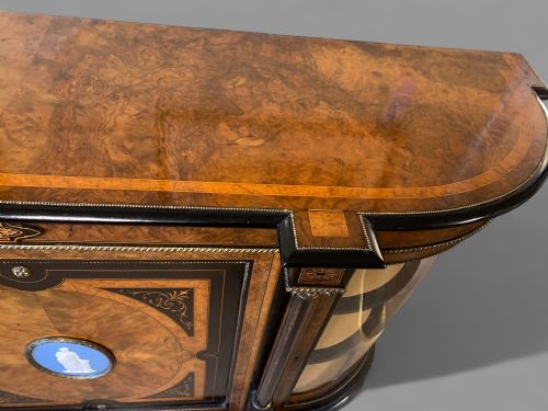 A FINE VICTORIAN BURR WALNUT CREDENZA - ADDITIONAL PHOTO 5