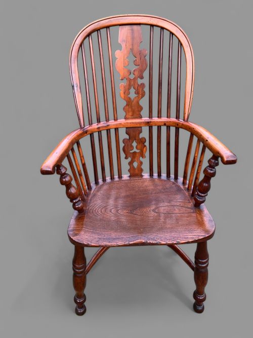 A SUPER BEST MODEL WINDSOR CHAIR IN YEW WOOD WITH AN ELM SEAT - ADDITIONAL PHOTO 8