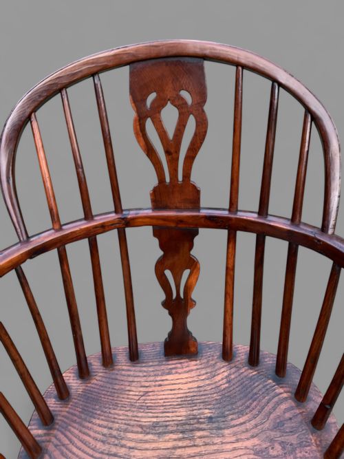 A YEW WOOD LOW BACK WINDSOR CHAIR C 1840 - ADDITIONAL PHOTO 6