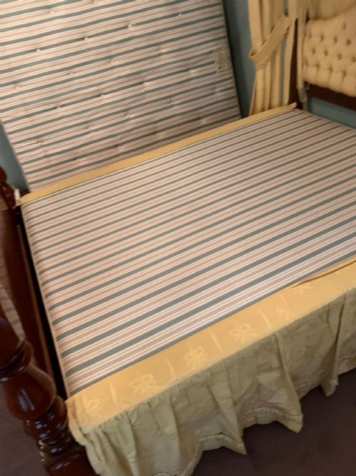 A MAGNIFICENT VICTORIAN DUCHESS HALF TESTER BED - ADDITIONAL PHOTO 13