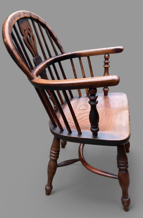 A SET OF 4 YEW WOOD LOW BACK WINDSOR CHAIRS ROCKLEY MAKER - ADDITIONAL PHOTO 5