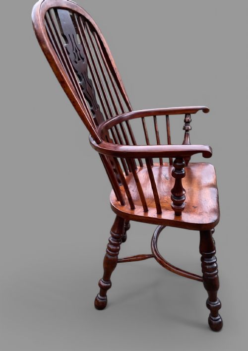A SUPER HIGH BACK YEW WOOD WINDSOR CHAIR BY GABBITASS OF WORKSOP - ADDITIONAL PHOTO 1