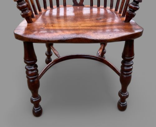 A SUPER HIGH BACK YEW WOOD WINDSOR CHAIR BY GABBITASS OF WORKSOP - ADDITIONAL PHOTO 6