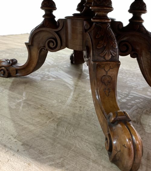 A VICTORIAN BURR WALNUT COFFEE TABLE - ADDITIONAL PHOTO 3