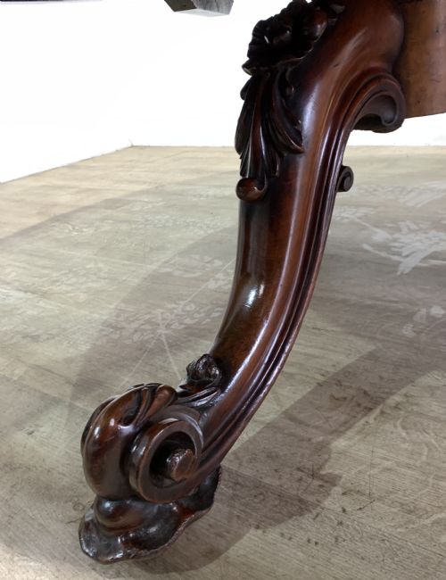 A SUPER VICTORIAN BURR WALNUT COFFEE TABLE - ADDITIONAL PHOTO 4