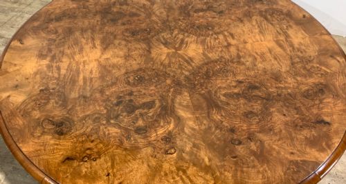 A SUPER VICTORIAN BURR WALNUT COFFEE TABLE - ADDITIONAL PHOTO 5