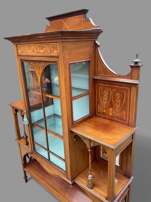 A VERY ATTRACTIVE VICTORIAN DISPLAY CABINET - ADDITIONAL PHOTO 2