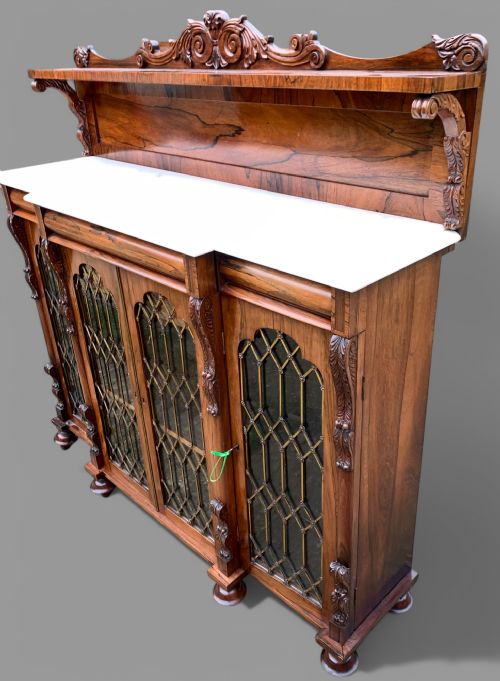 A VERY ATTRACTIVE EARLY VICTORIAN CHIFFONIER IN ROSEWOOD - ADDITIONAL PHOTO 5