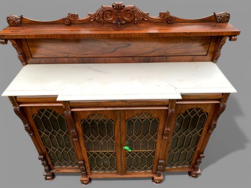 A VERY ATTRACTIVE EARLY VICTORIAN CHIFFONIER IN ROSEWOOD - ADDITIONAL PHOTO 8