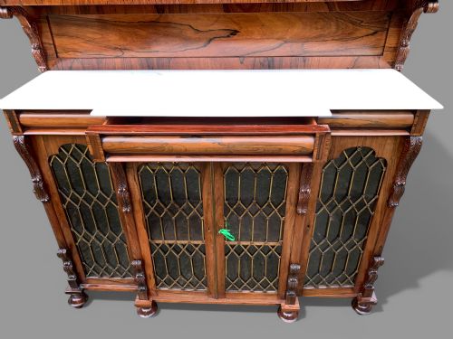 A VERY ATTRACTIVE EARLY VICTORIAN CHIFFONIER IN ROSEWOOD - ADDITIONAL PHOTO 11
