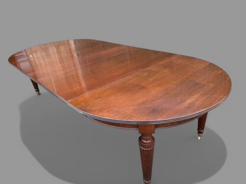 a good 3 leaf wind out dining table mahogany - CATEGORY: ANTIQUE TABLES - DATED VICTORIAN