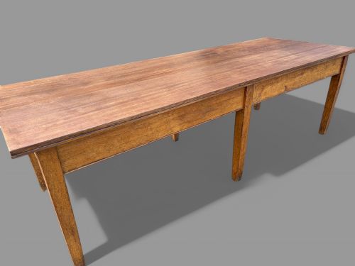 a good very large farmhouse dining table in oak - CATEGORY: ANTIQUE TABLES - DATED 19TH CENTURY