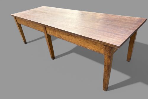 A GOOD VERY LARGE FARMHOUSE DINING TABLE IN OAK - ADDITIONAL PHOTO 1