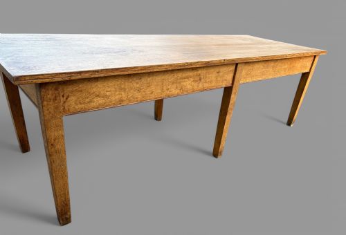 A GOOD VERY LARGE FARMHOUSE DINING TABLE IN OAK - ADDITIONAL PHOTO 10