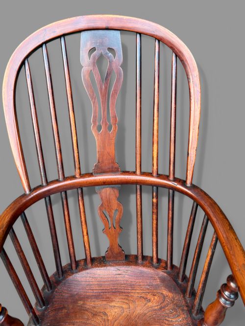 A GOOD YEW WOOD WINDSOR CHAIR ROCKLEY - ADDITIONAL PHOTO 4