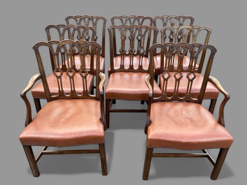 A GOOD SET OF 8 VICTORIAN MAHOGANY DINING CHAIRS