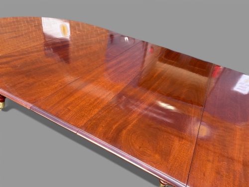 A SUPER AND RARE EARLY VICTORIAN EXTENDING DINING TABLE SEATS UP TO 18 - ADDITIONAL PHOTO 5
