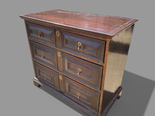 AN EARLY 18TH CENTURY OAK CHEST OF DRAWERS - ADDITIONAL PHOTO 2