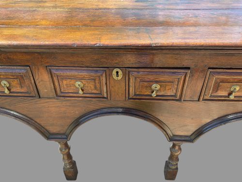 AN UNUSUAL GEORGIAN SERVING DRESSER IN OAK - ADDITIONAL PHOTO 6