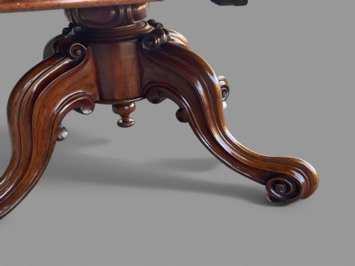 A VICTORIAN BURR WALNUT COFFEE TABLE - ADDITIONAL PHOTO 4