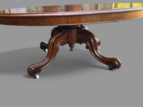 A VICTORIAN BURR WALNUT COFFEE TABLE - ADDITIONAL PHOTO 5