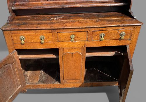 A VERY GOOD WELSH DRESSER FROM LLANWRST AREA C 1750 - ADDITIONAL PHOTO 12